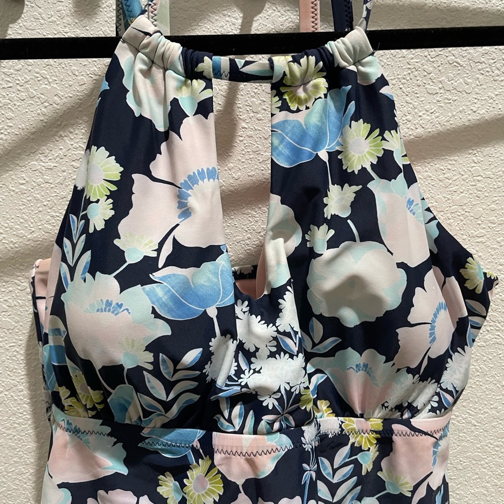 Raisins Navy Floral Tankini Swim Top - Picture 2 of 5